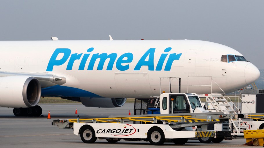 Criticism of Amazon Air Hub at Newark Airport Mounts