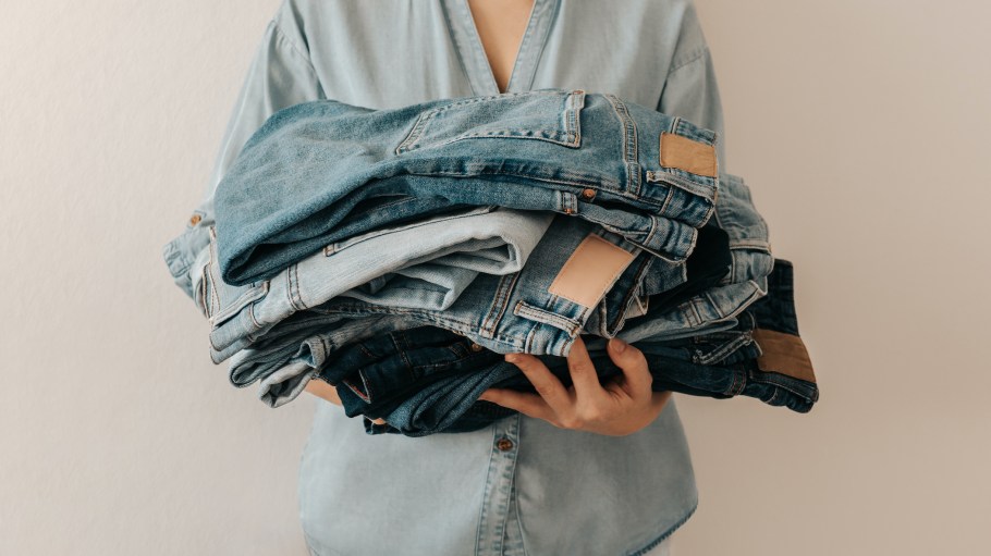 A new survey by IFM-Première Vision Chair reveals the information gap between sustainable fashion brands and consumers.