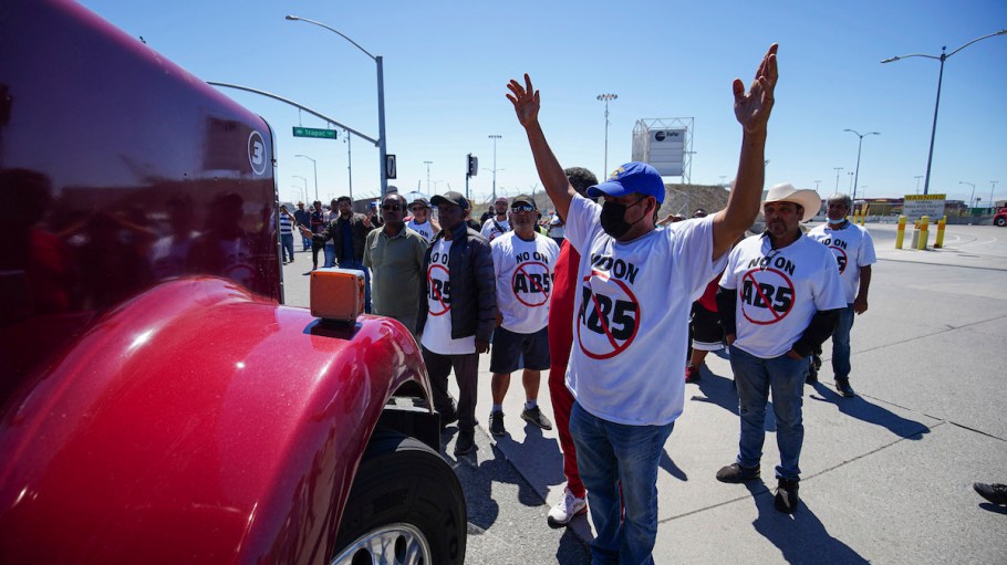 Truck Drivers protest AB5 at Port of Oakland