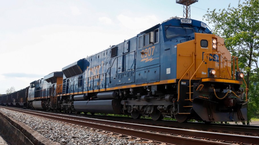 Unions, Employers "pretty far apart" in settlement