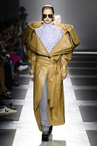 Viktor&Rolf Couture Fall 2022