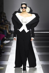 Viktor&Rolf Couture Fall 2022