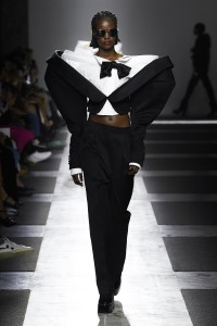Viktor&Rolf Couture Fall 2022