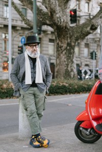 Street style at Milan Men's Fashion Week Fall 2022