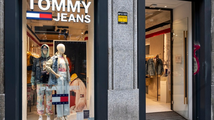 PVH's revenue in the quarter fell 8 percent to $2.13 billion, as income dove 36.6 percent to $115.3 million.