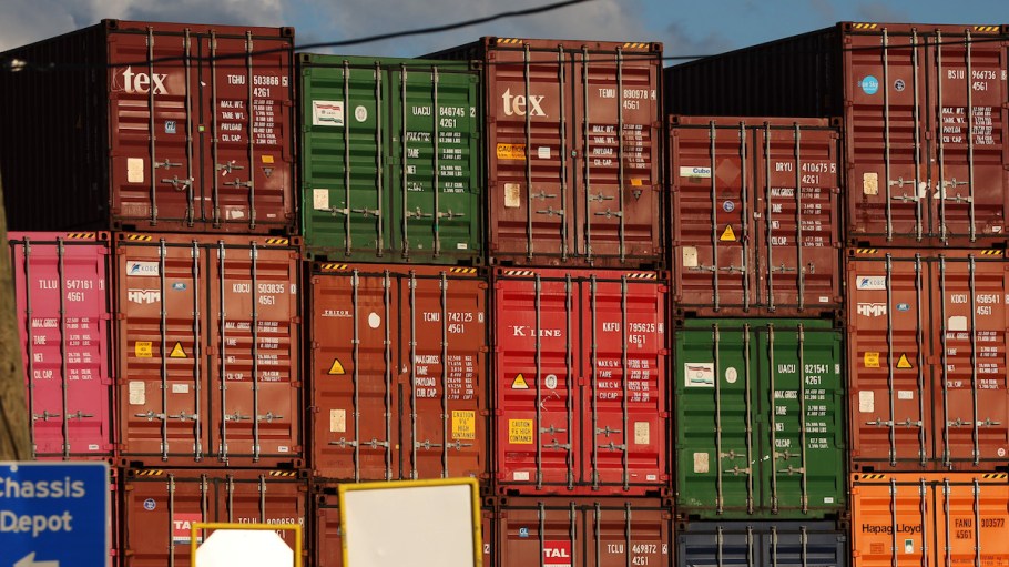 Trucking companies voice issues with carriers and terminal operators to FMC