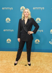 Kate McKinnon on the 2022 Emmy Awards red carpet.