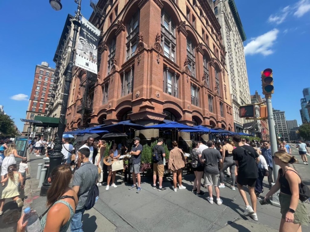 Why Do So Many Bakeries and Pastry Shops Abound?