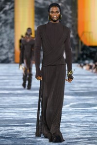 Balmain RTW Spring 2023