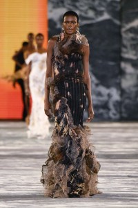 Balmain RTW Spring 2023