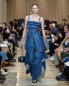 Burberry RTW Spring 2023