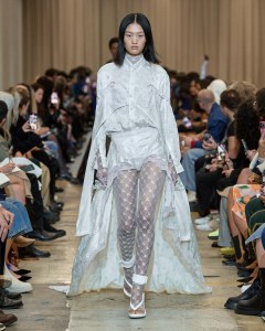 Burberry RTW Spring 2023