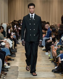 Burberry RTW Spring 2023