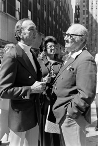 Teal Trainer and guest during the Fifth Avenue Fashion Fair, 1972.