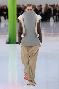 Loewe RTW Spring 2023
