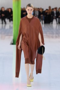 Loewe RTW Spring 2023