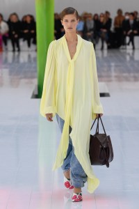 Loewe RTW Spring 2023