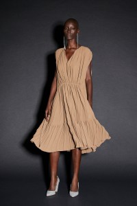 Lutz Huelle RTW Spring 2023