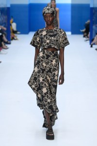 Max Mara RTW Spring 2023