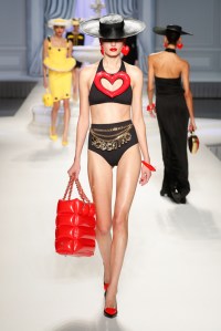 Moschino RTW Spring 2023