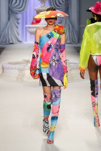 Moschino RTW Spring 2023