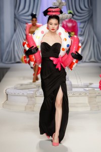 Moschino RTW Spring 2023