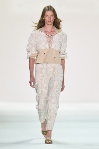 Veronica Beard RTW Spring 2023
