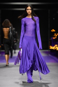 Versace RTW Spring 2023