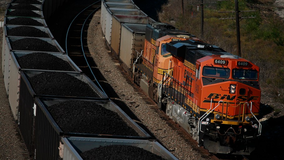 Industry groups push for Congress to intervene in rail negotiations
