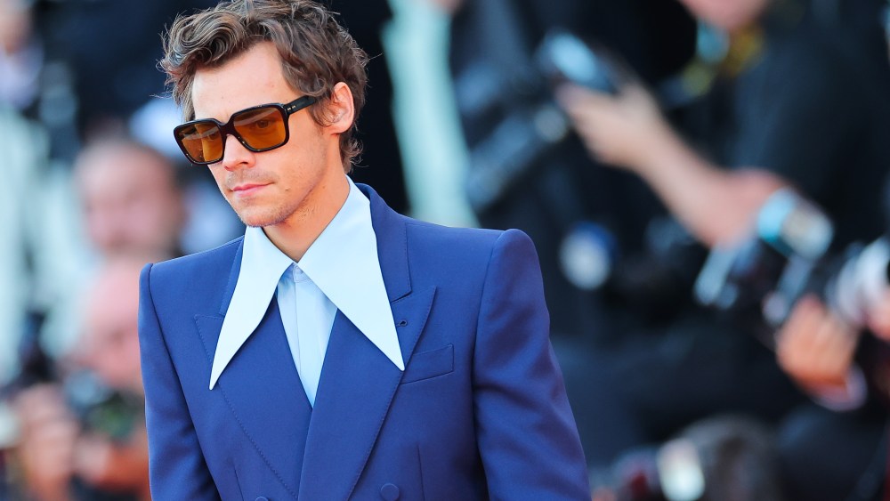 VENICE, ITALY - SEPT. 5: Harry Styles attends the "Don't Worry Darling" red carpet at the 79th Venice International Film Festival on Sept. 5, 2022 in Venice, Italy. (Photo by Jacopo Raule/FilmMagic)