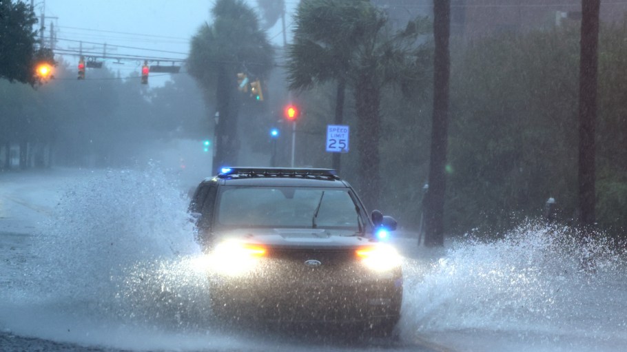 Hurricane Ian heads toward South Carolina.
