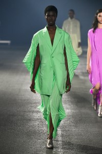 Issey Miyake RTW Spring 2023