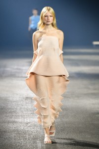 Issey Miyake RTW Spring 2023