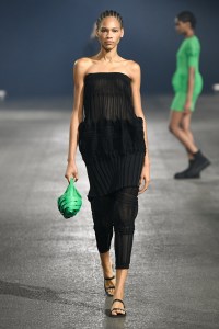 Issey Miyake RTW Spring 2023