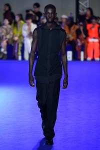 Off-White RTW Spring 2023