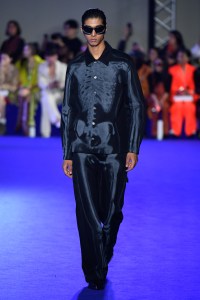 Off-White RTW Spring 2023