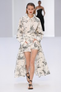 Philosophy di Lorenzo Serafini RTW Spring 2023