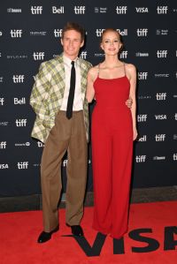 TORONTO, ONTARIO - SEPTEMBER 11: (L-R) Eddie Redmayne and Jessica Chastain attend Netflix's "The Good Nurse" world premiere / pre-reception at the Toronto International Film Festival at Princess of Wales Theatre on September 11, 2022 in Toronto, Ontario. (Photo by Robert Okine/Getty Images for Netflix)