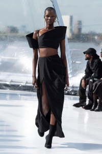 Alexander McQueen RTW Spring 2023