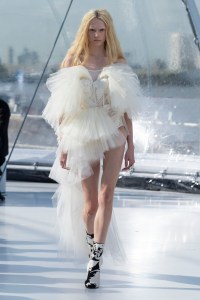 Alexander McQueen RTW Spring 2023
