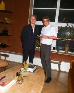 Jon Zeiders, George Augusto