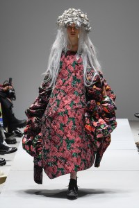 Comme Des Garcons RTW Spring 2023