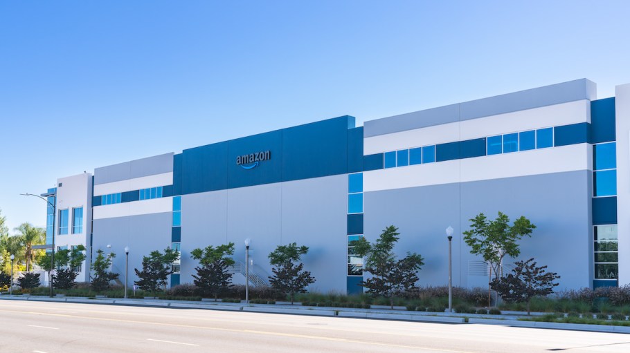 Amazon to hire 150,000 for holiday 2022
