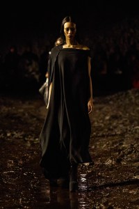 Balenciaga RTW Spring 2023