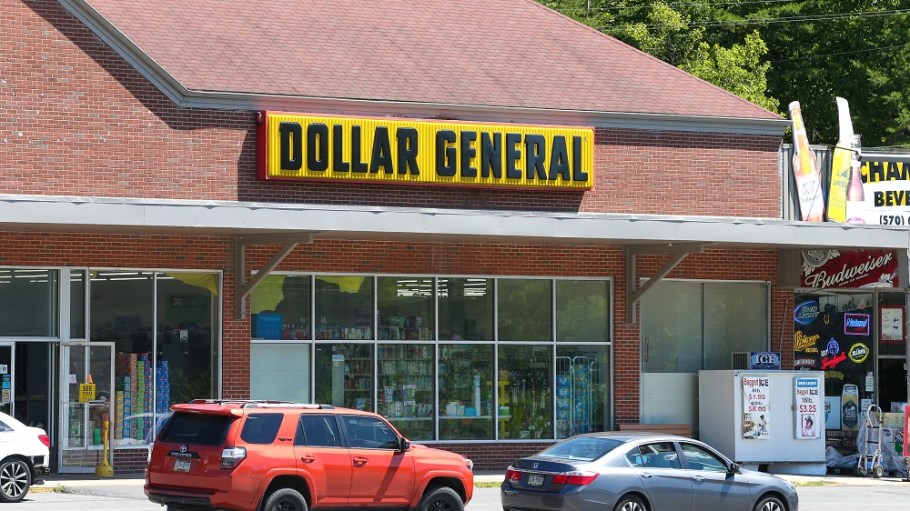 Dollar General Corp. has again ignored federal workplace safety standards, this time identified during inspections at four locations in Alabama, Florida and Georgia, the Labor Department said.