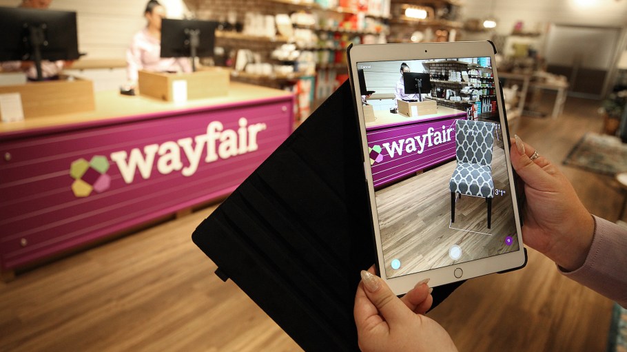 Wayfair has completed a full migration of its data center applications and services to the cloud, with the home furnishings retailer moving its business to Google Cloud.