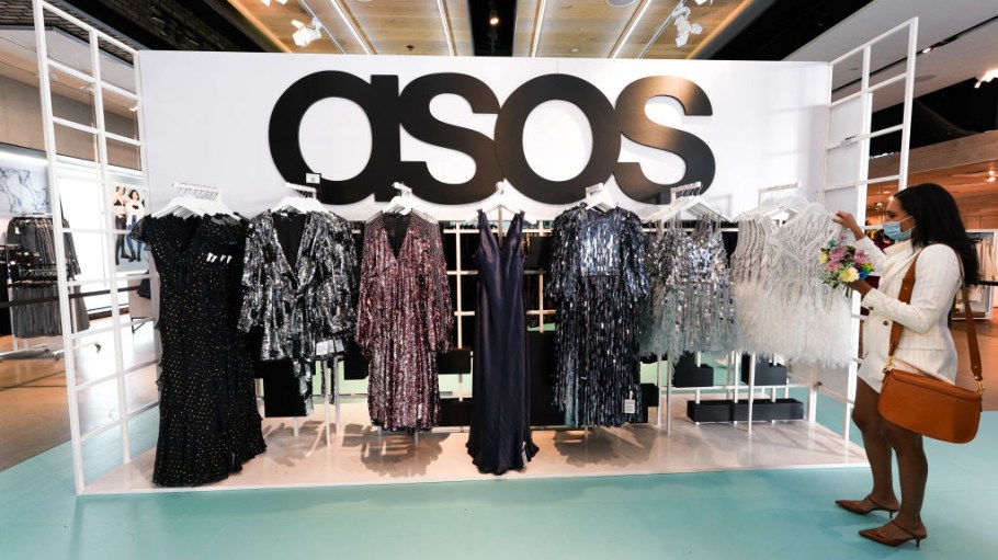 Fashion e-tailer Asos is shedding jobs as a cost-cutting move to stem the flow of red ink.
