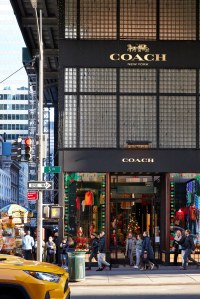 Black Friday shopping in New York City, 2022