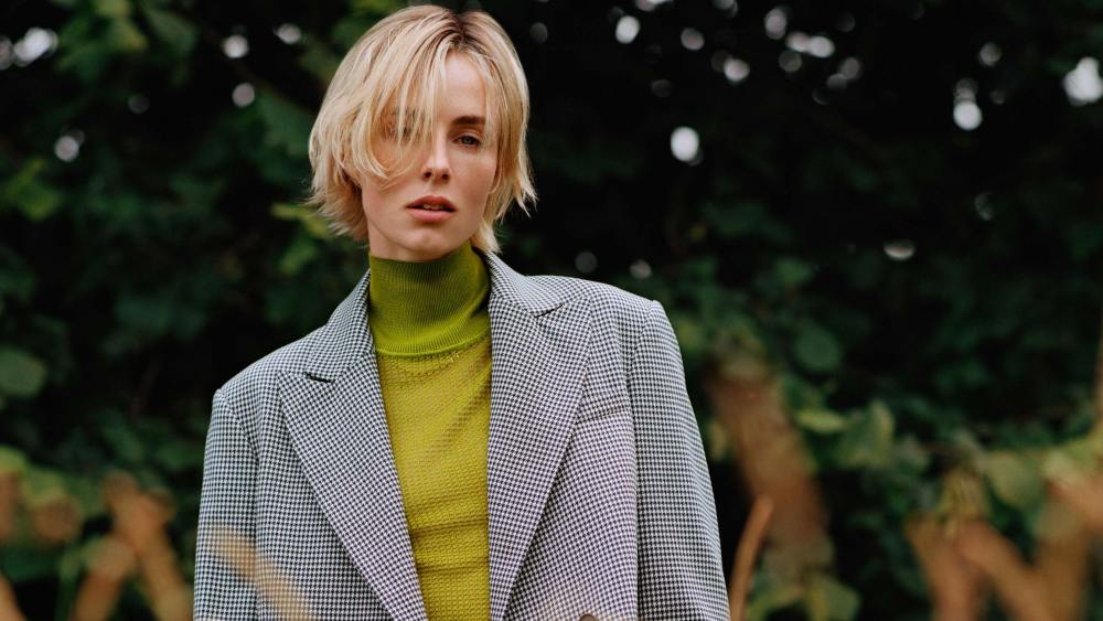 Edie Campbell sunspel
