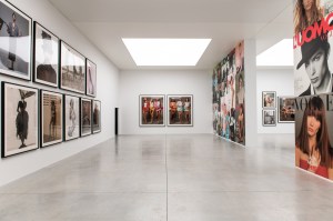 Steven Meisel 1993 A Year in Photographs in the Muelle de la Batería exhibition space in A Coruña.